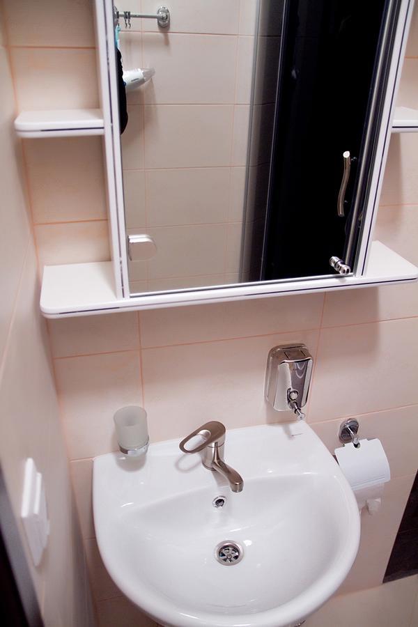 Slavyanskaya Hata Hotel Baranavichy Extérieur photo