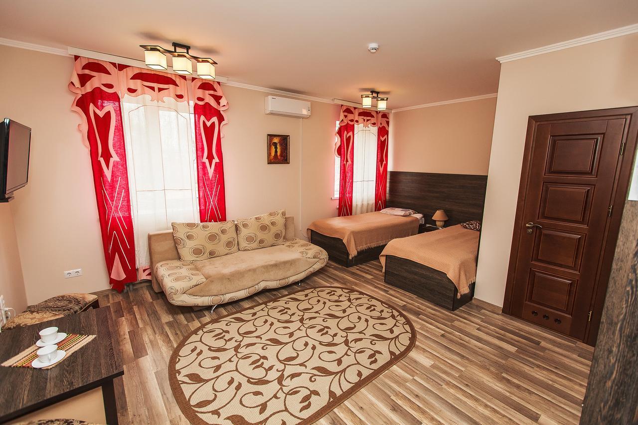 Slavyanskaya Hata Hotel Baranavichy Extérieur photo