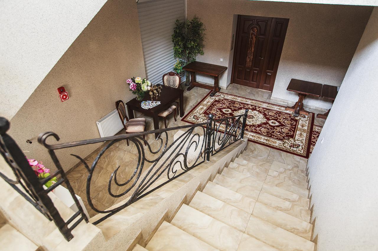 Slavyanskaya Hata Hotel Baranavichy Extérieur photo